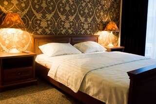 Отель Alir Житомир Стандартный двухместный номер с 1 кроватью или 2 отдельными кроватями-3